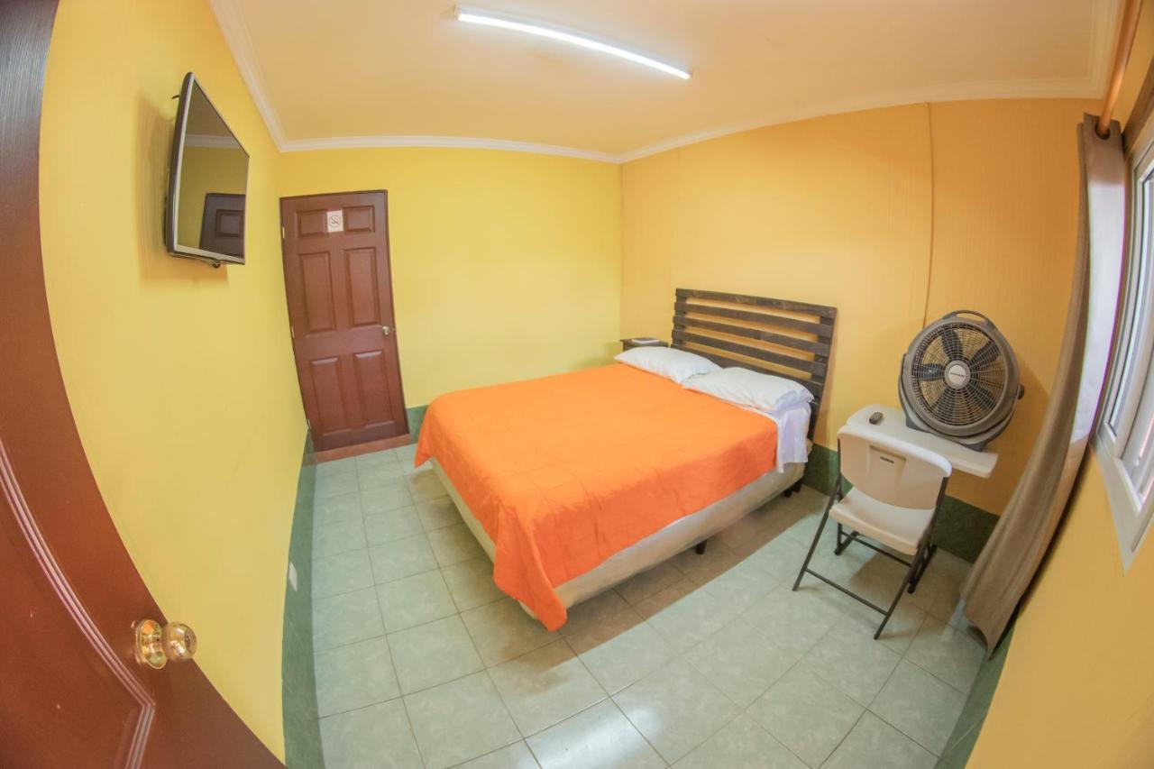 Euro Hostal Guatemala City Exterior photo