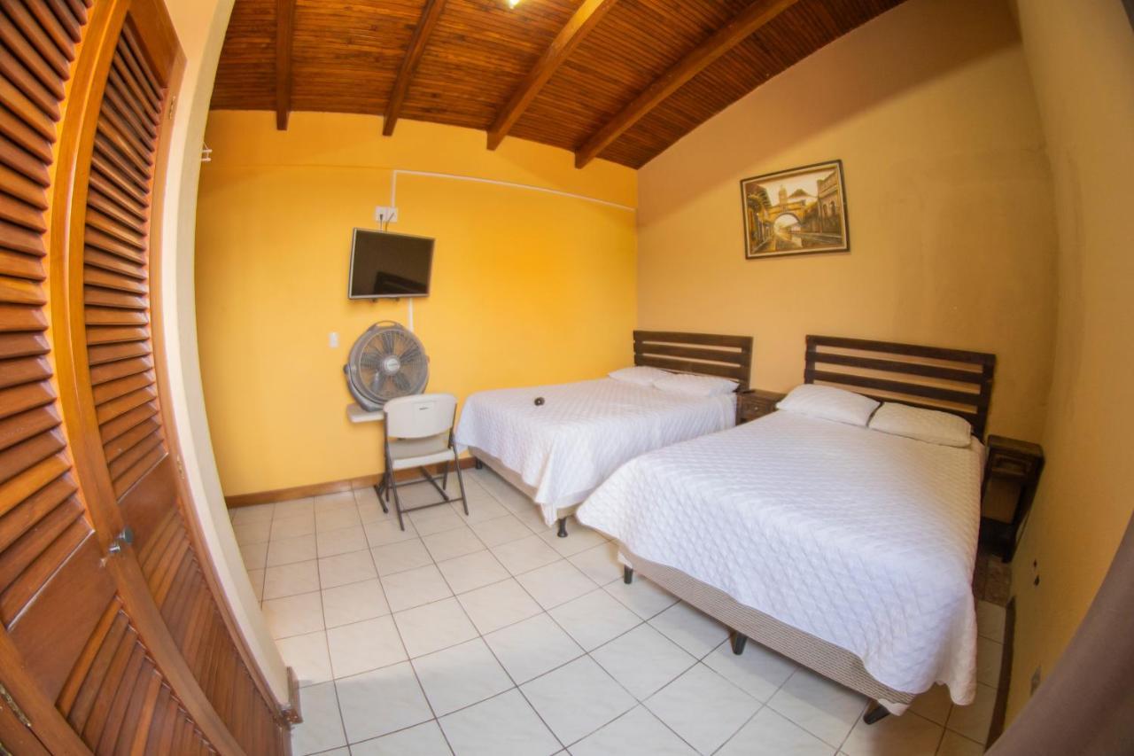 Euro Hostal Guatemala City Exterior photo